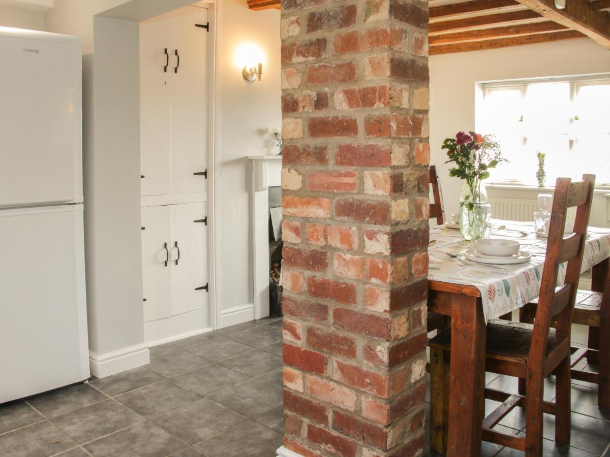 1 Royal Oak Cottages Shrewsbury Bagian luar foto