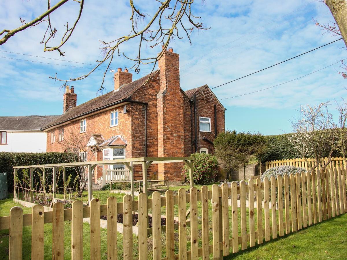 1 Royal Oak Cottages Shrewsbury Bagian luar foto